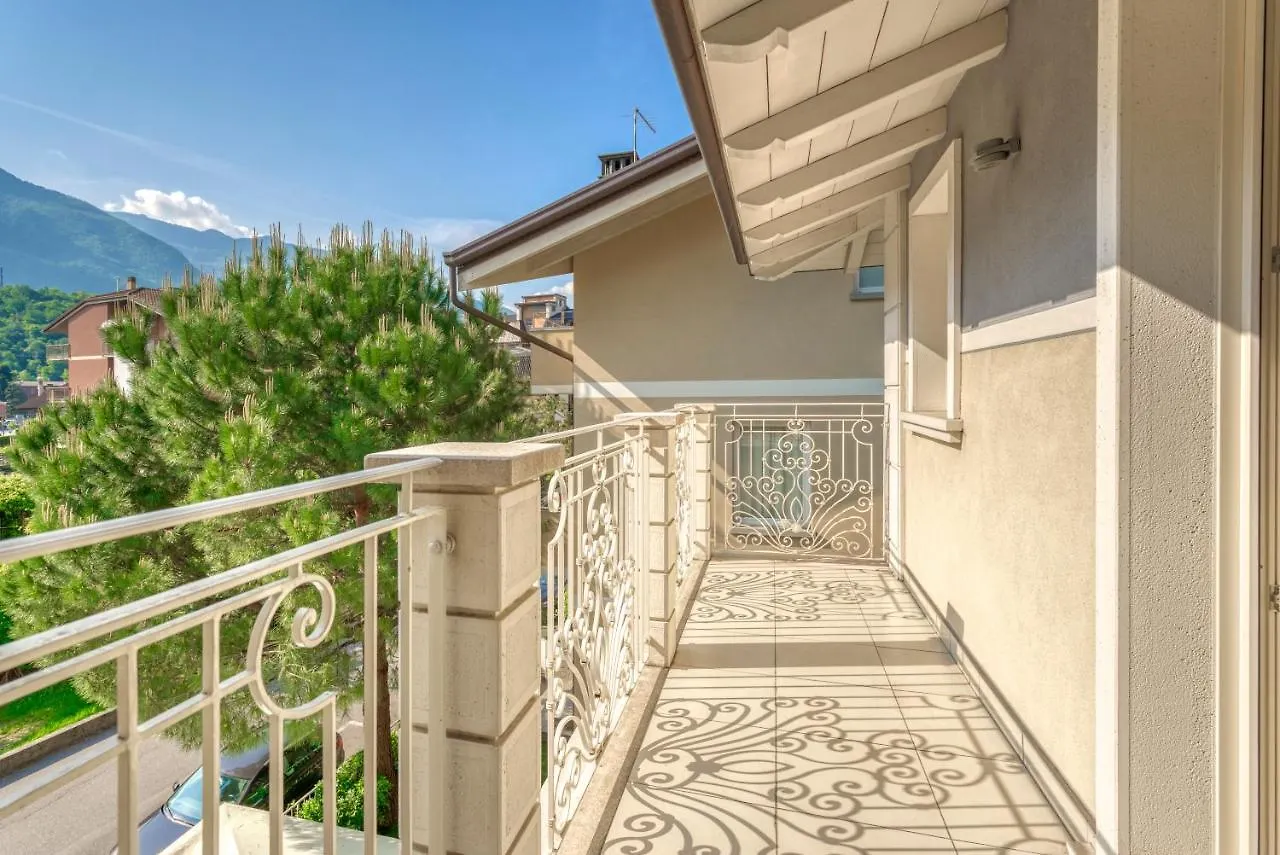 Villa Liberty Darfo Boario Terme Guest house