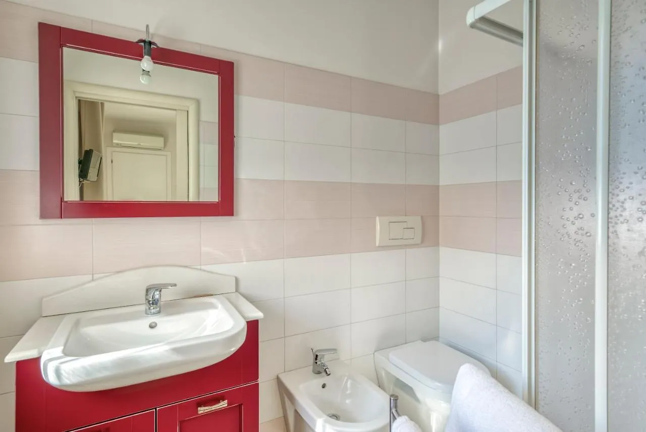 Villa Liberty Darfo Boario Terme 3*,